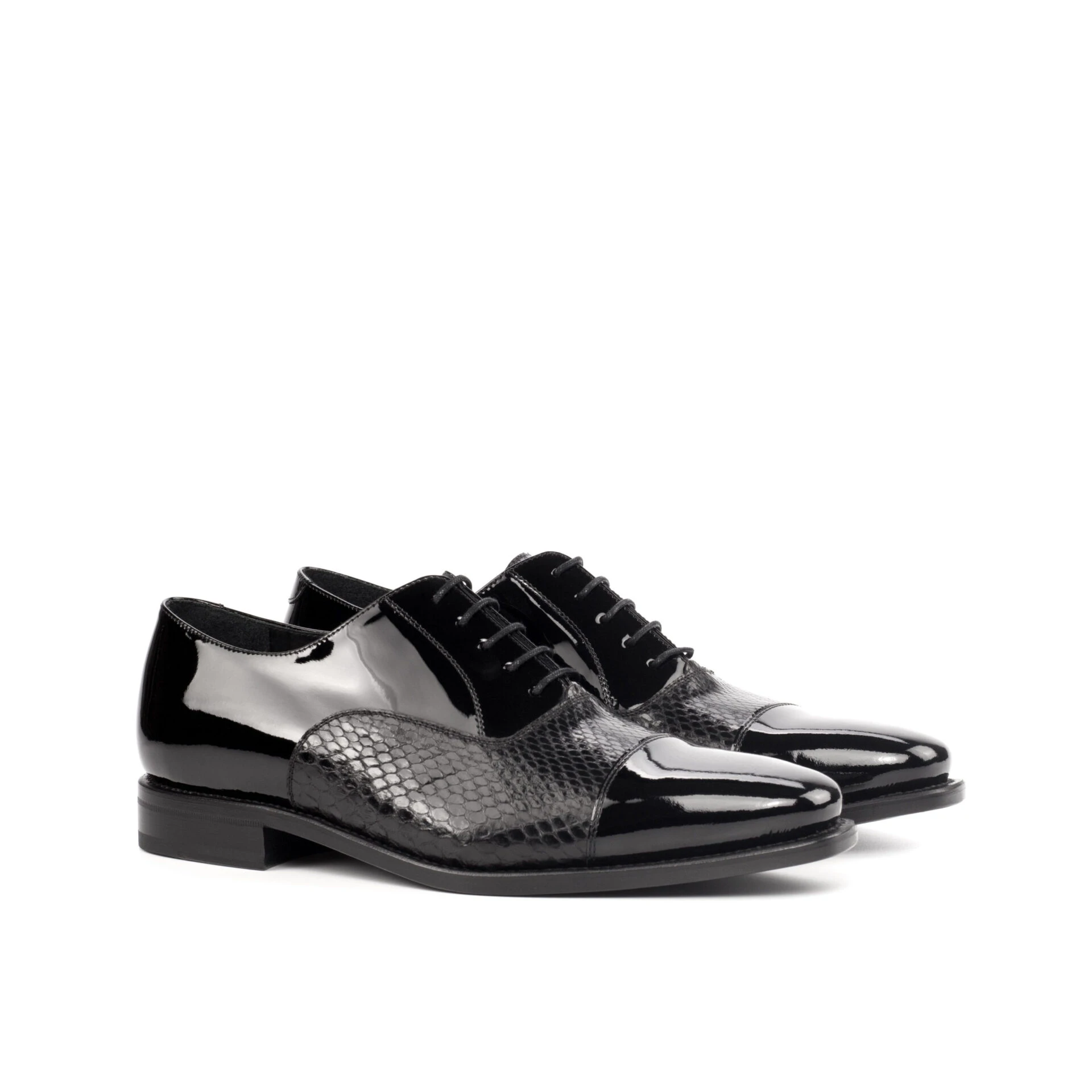 077103a2-0e3e-4f66-92a1-6f7c3876d0f1-B mens saddle shoes near me