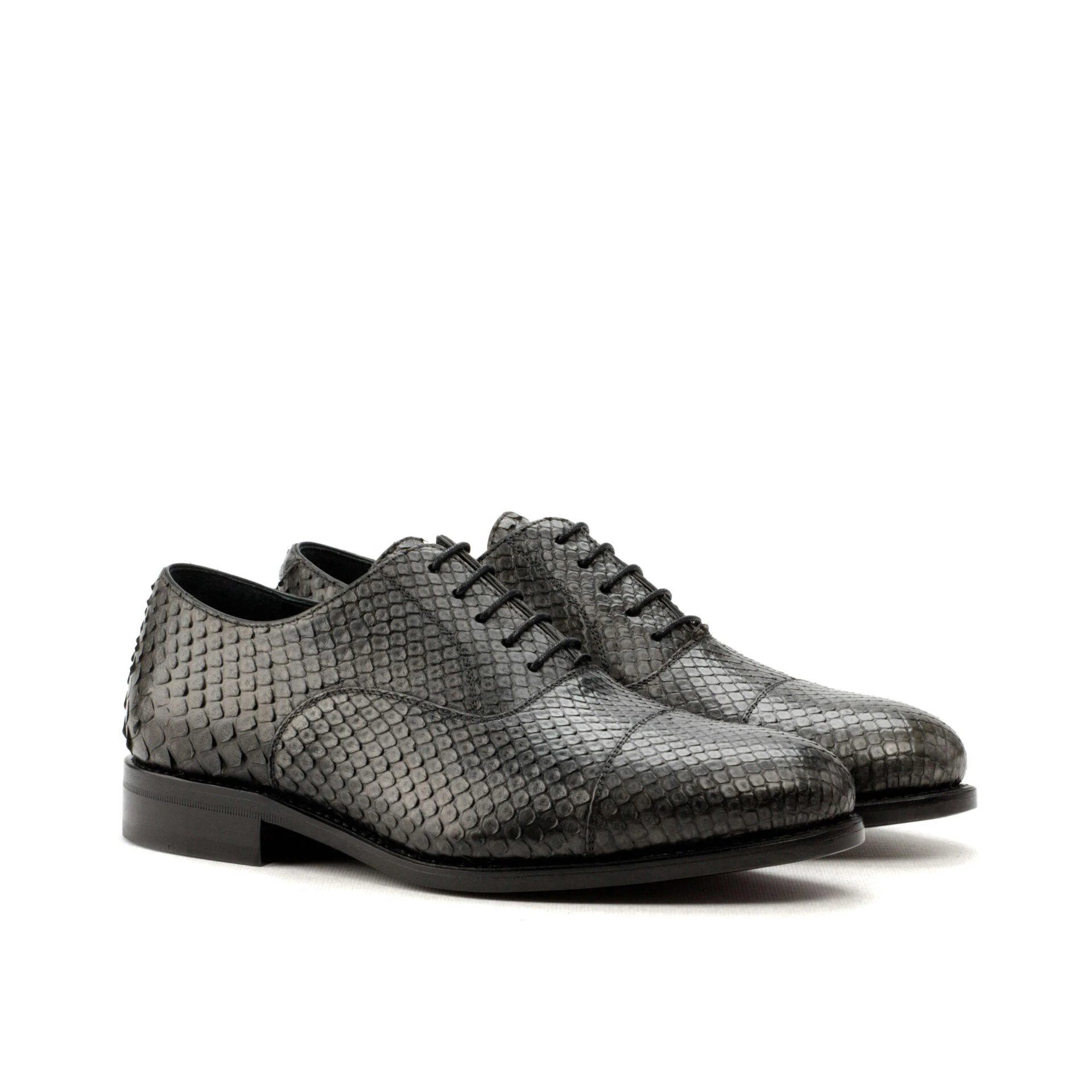 8014ba41-6568-42f9-8200-9f3c9d636a82-B mens saddle shoes near me