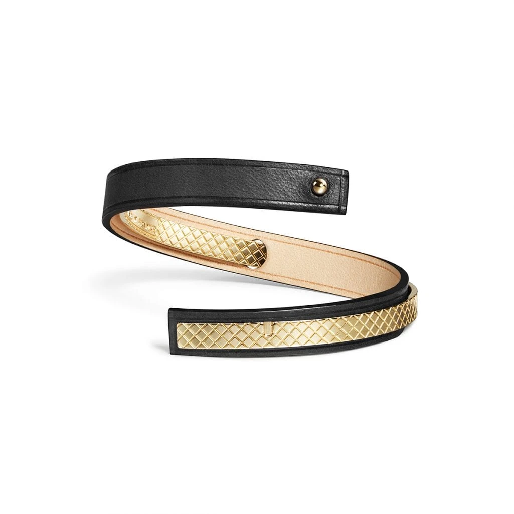 Women-twist-leather-bracelet-URAEUS-8-Black-with-gold-plated-clasp Uraeus N°8 Bracelet Bracelets Designer Bracelet Luxury Shoes