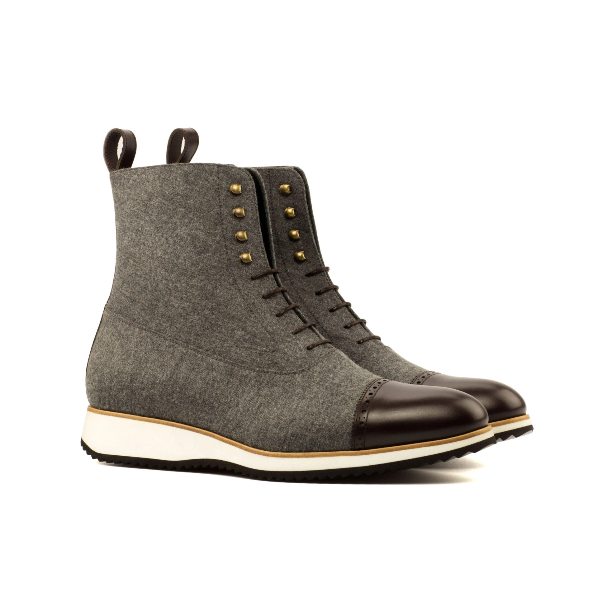 d7ba756b-7f1a-463c-8601-9abb4e60c322-B Chelsea Boots