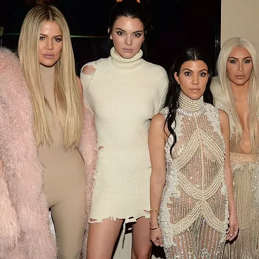 kardashian outfits 5 Kardashian Outfits: What’s the Kardashians Style Hall of Fame? Street Style Kardashian Outfits Luxury Shoes 