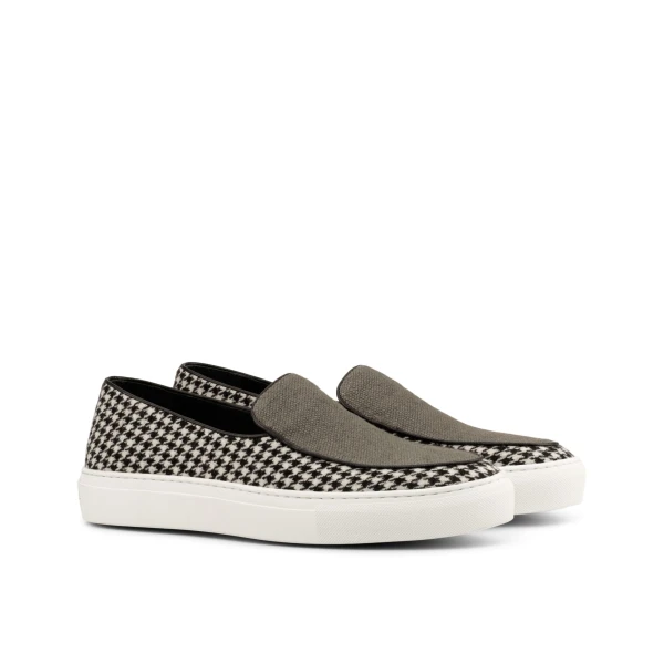 slip on sneakers