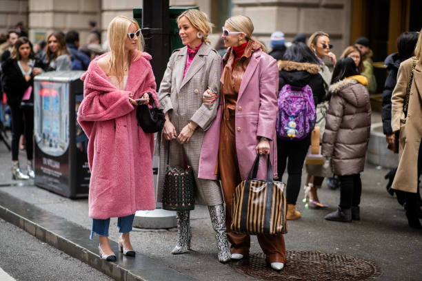 New york street styles Fashion  Luxury Handbags nyc street styles