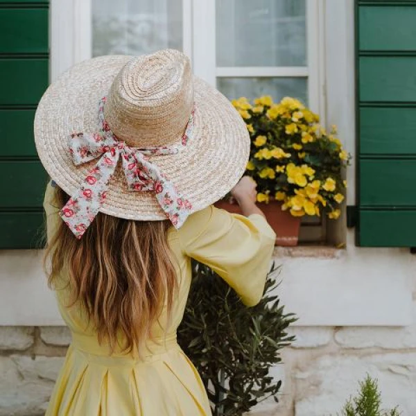 straw hat near me