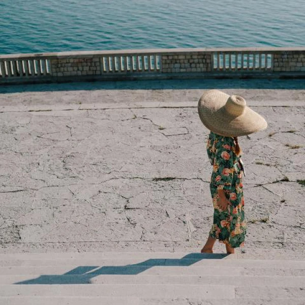 straw hat near me