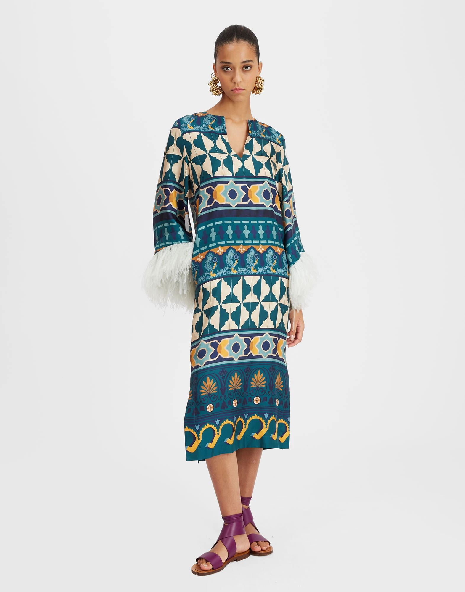 La-Double-J-The-Kaftan-Casareale-Placee-Emerald-in-Silk-Twill-With-Feathers-1 The Kaftan Casareale Placèe Emerald in Silk Twill With Feathers - Image 1