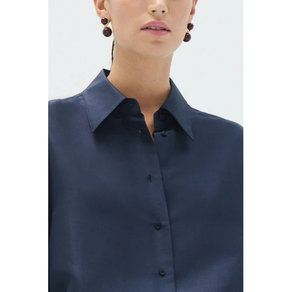 Oroton clothing