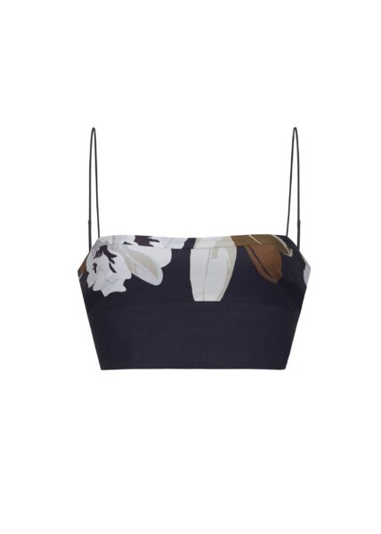 Model facing front – bex top