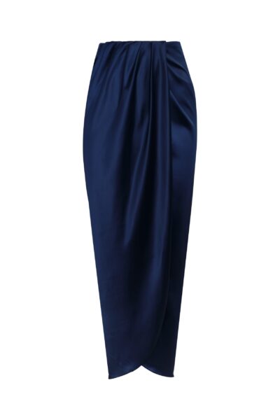 Andres Otalora luxury designer Skit with bold silhouette in linen