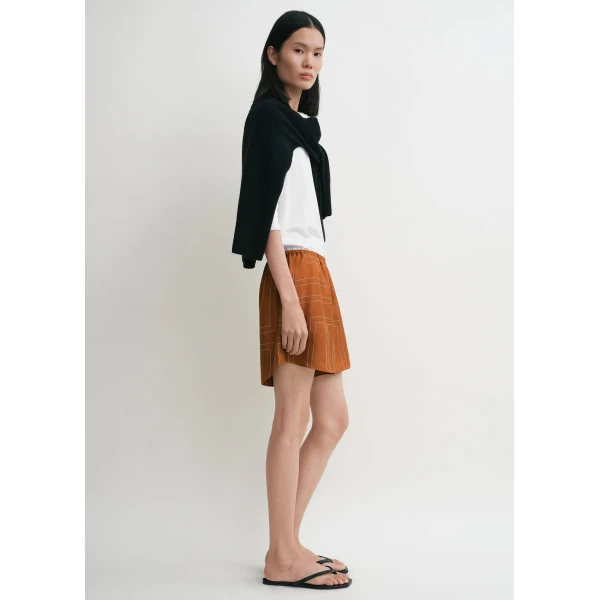 Toteme Short luxury Clothing from  Luxury Handbags Marketplace