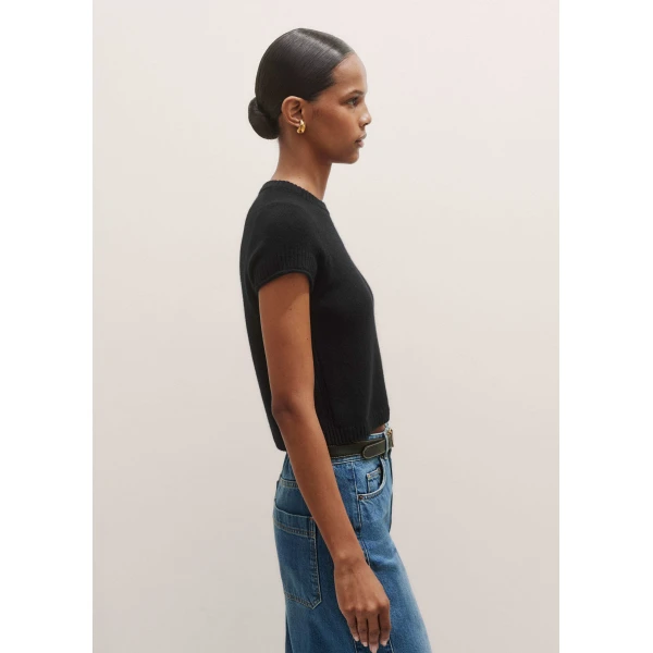 Me + Em Cashmere Shrunken Baby Tee – luxury British Black in Me and Em exclusively at Luxury Shoes 
