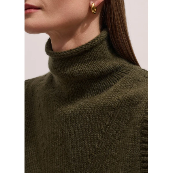 Me + Em Crop Sweater Vest – luxury British Green in Me and Em exclusively at Luxury Shoes 