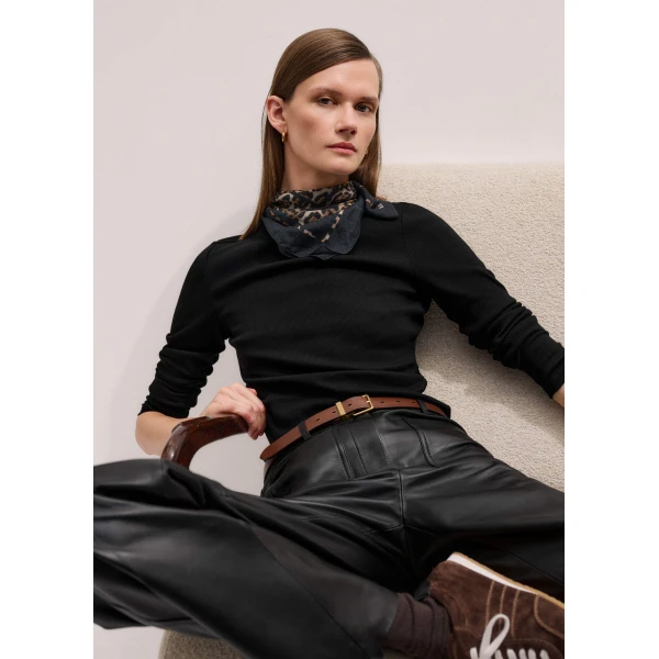 Me and Em Perfect Basic Top – luxury British Black in Me and Em exclusively at Luxury Shoes 