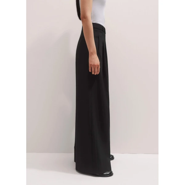 Me and Em Pleated Wide-Leg Trouser – luxury British Black in Me and Em exclusively at Luxury Shoes 