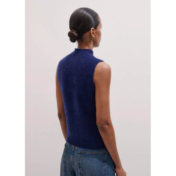 Me + Em Slim Sweater Vest – luxury British Blue in Me and Em exclusively at Luxury Shoes 