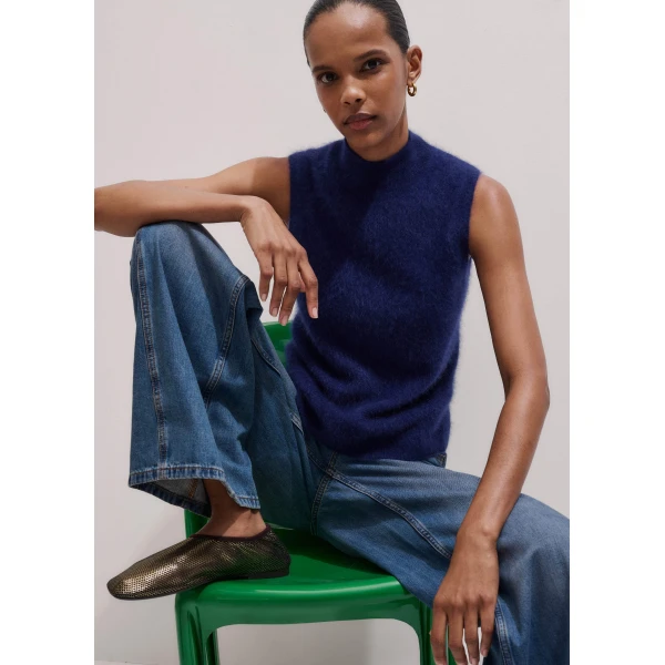 Me and Em Slim Sweater Vest – luxury British Blue in Me and Em exclusively at Luxury Shoes 