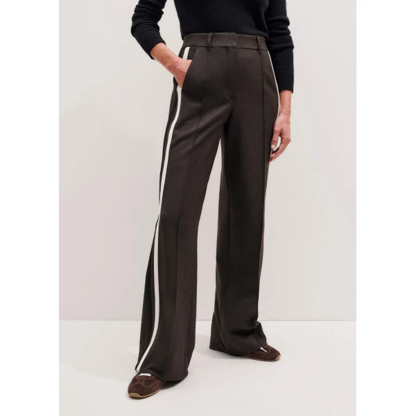 Me + Em Sporty Smart Man Pant – luxury British Brown in Me and Em exclusively at Luxury Shoes 