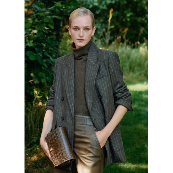 Me and Em Straight Crop Vest – luxury British Green in Me and Em exclusively at Luxury Shoes 
