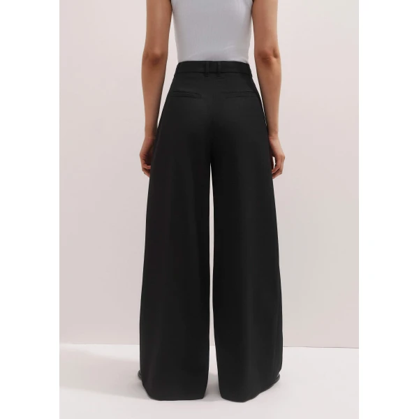 Me and Em Wide-Leg Pleat Pant – luxury British Black in Me and Em exclusively at Luxury Shoes 