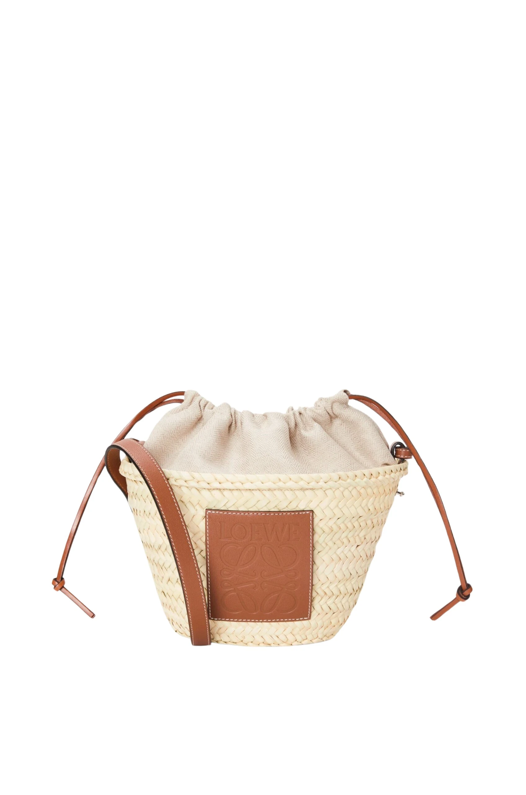 LOEWE-Drawstring-Bucket-In-Palm-Leaf-And-Calfskin-2025-coveti-scaled94841_nobg coveti