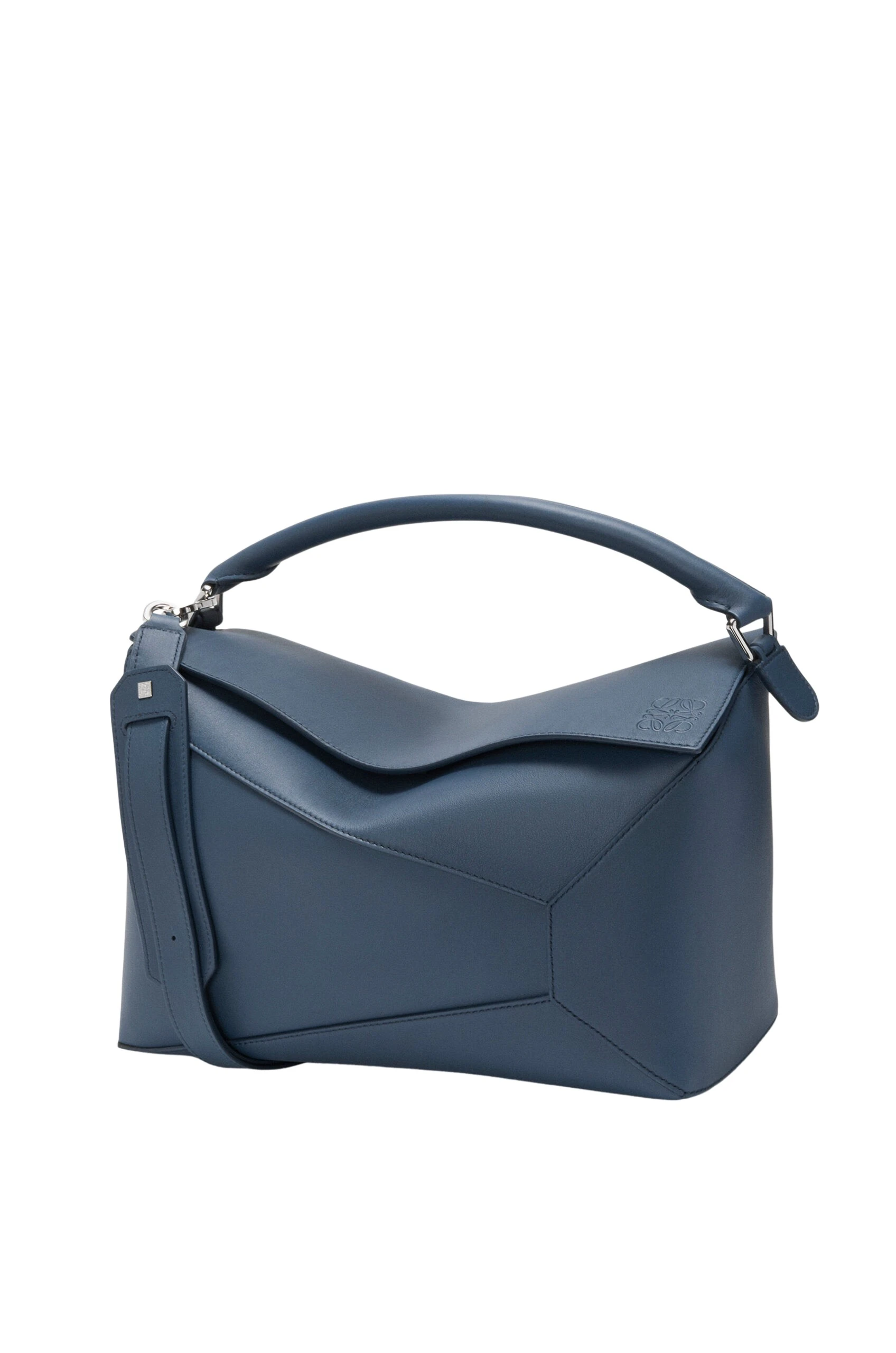LOEWE-Large-Puzzle-Edge-Bag-In-Classic-Calfskin-2025-coveti-scaled47933_nobg coveti