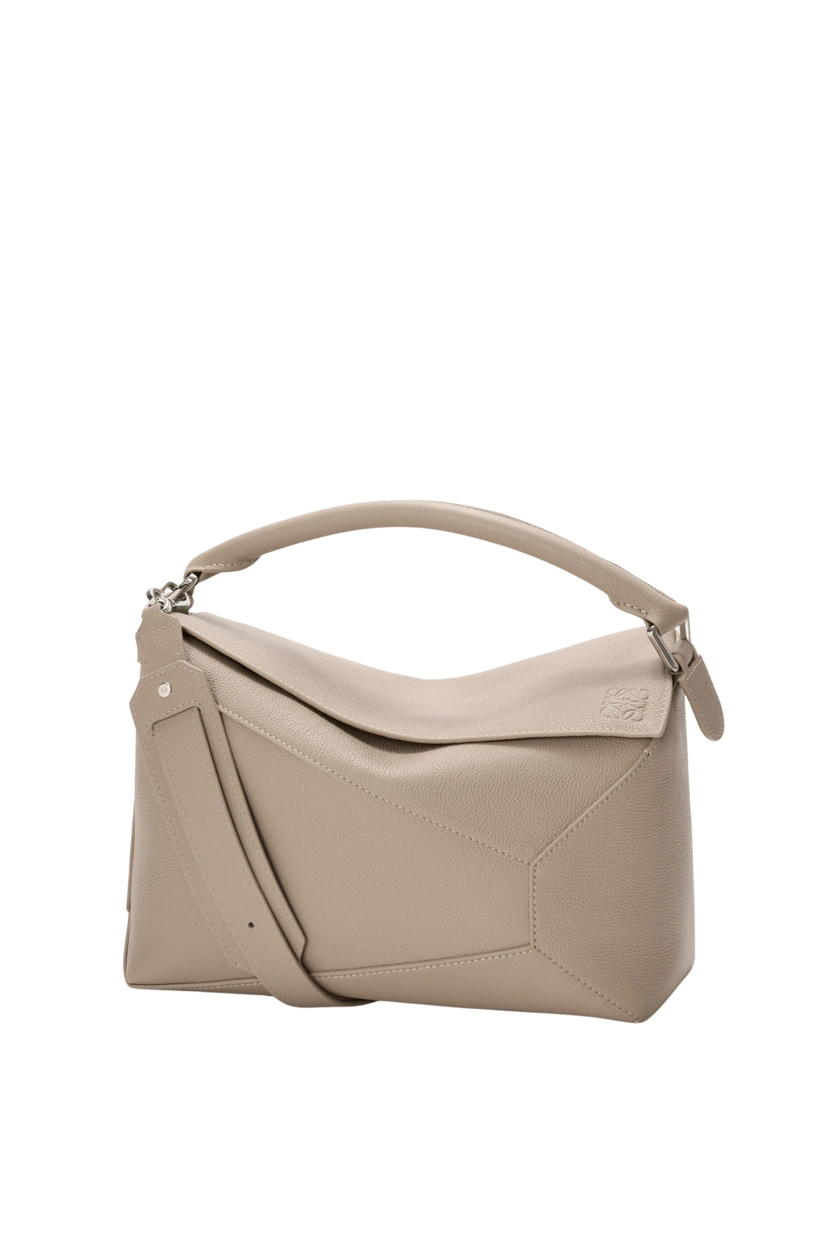 LOEWE-Medium-Puzzle-Edge-Bag-In-Soft-Grained-Calfskin-2025-coveti-scaled94783_nobg coveti