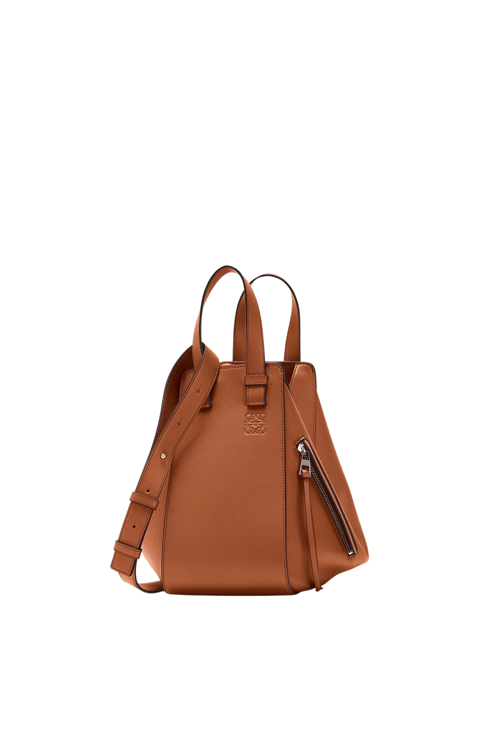 LOEWE-Small-Hammock-Bag-In-Classic-Calfskin-2025-coveti-4-scaled18746_nobg coveti
