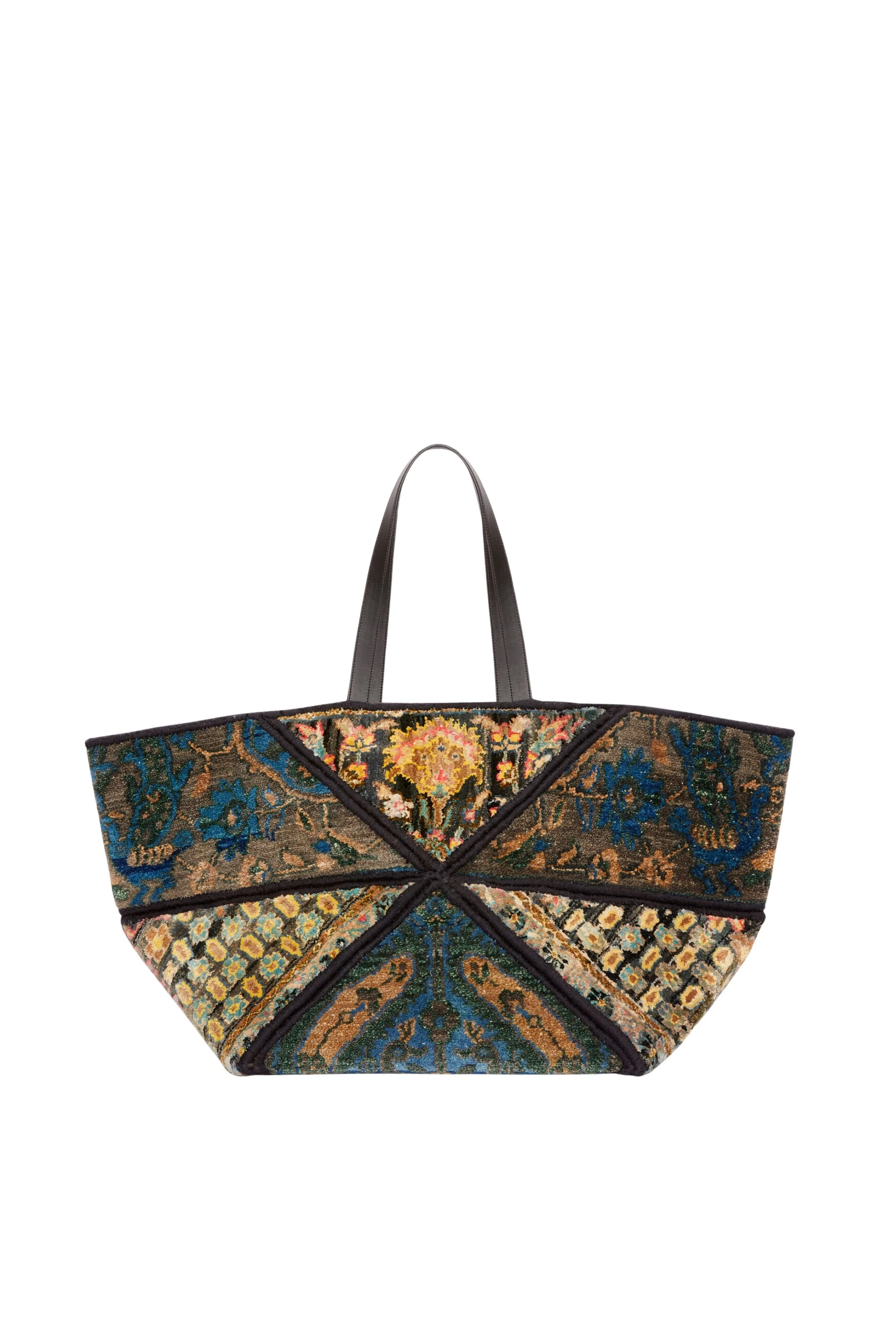LOEWE-Xxl-Carpet-Puzzle-Fold-Tote-In-Silk-And-Wool-2025-coveti-scaled21203_nobg coveti