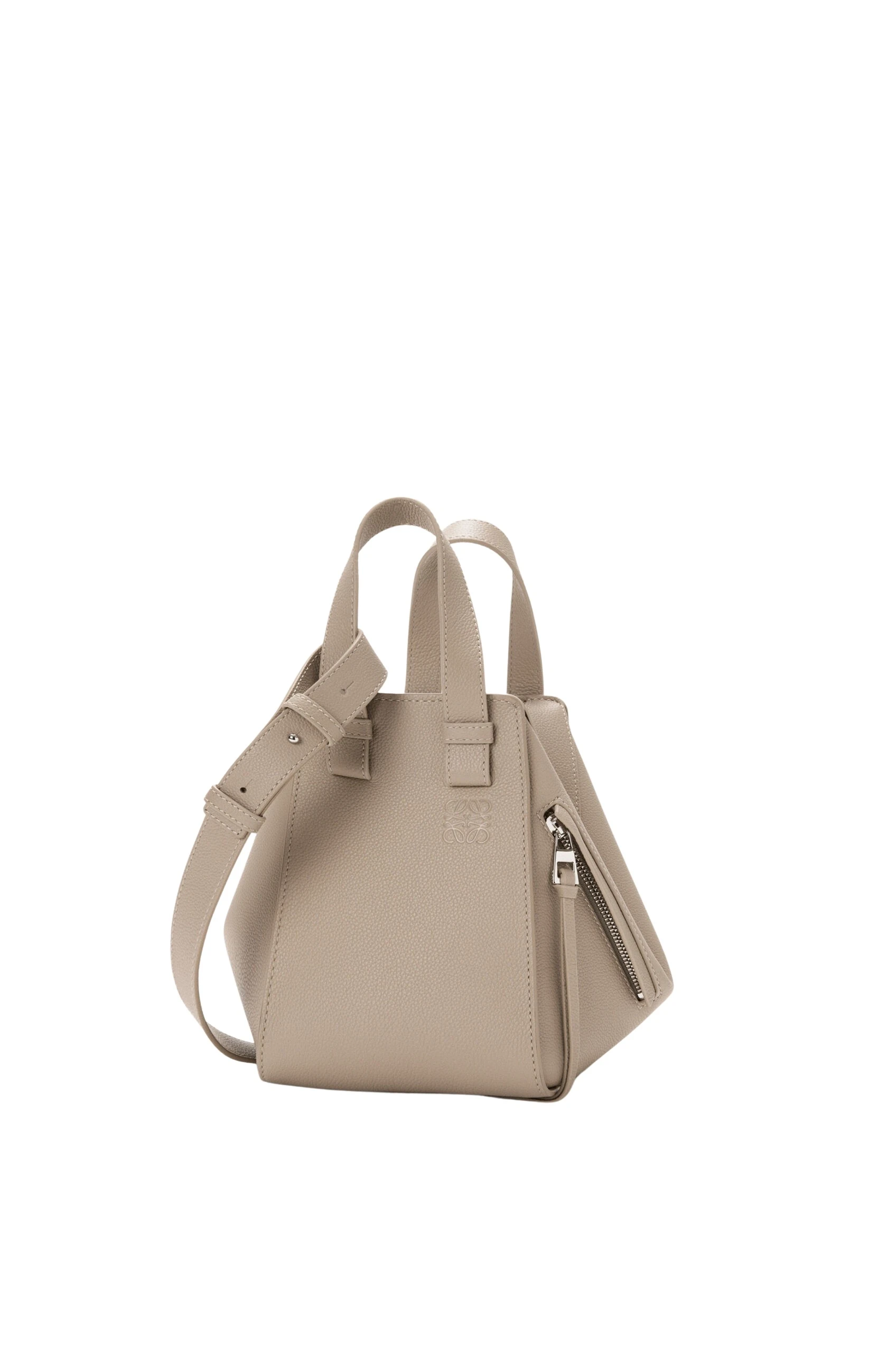 LOEWE-Compact-Hammock-Bag-In-Soft-Grained-Calfskin-2026-coveti-scaled22722_nobg coveti