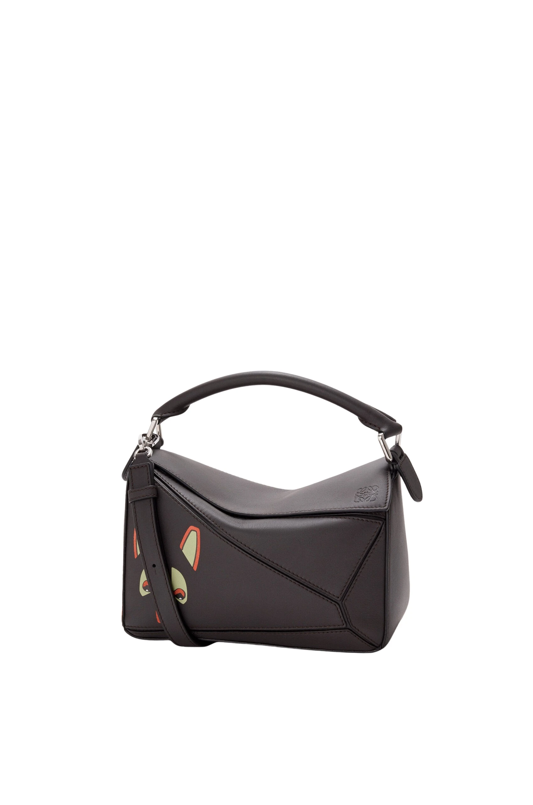 LOEWE-Futurist-Cat-Small-Puzzle-Bag-In-Classic-Calfskin-2026-coveti-scaled71033_nobg coveti