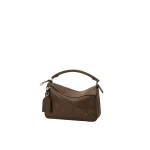 LOEWE-Small-Featherlight-Puzzle-Bag-In-Grained-Nubuck-2026-coveti-scaled80346_nobg coveti