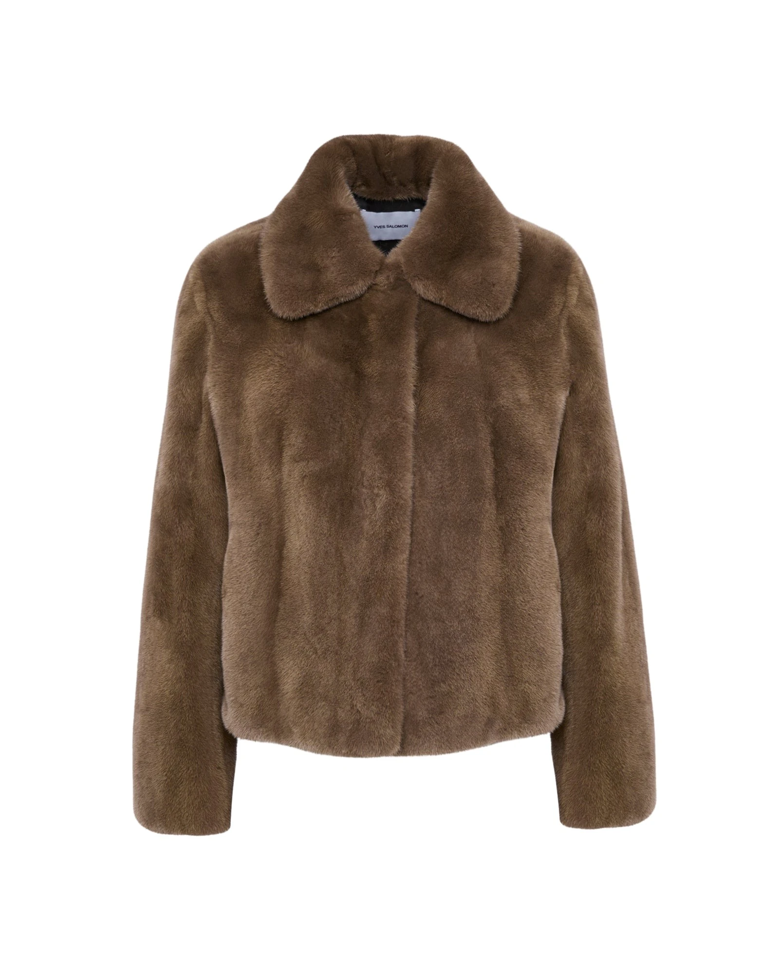 Yves-Salomon-Short-jacket-in-long-haired-mink-fur79001_nobg Woman wearing Yves Salomon shearling fur coat – luxury outerwear at Luxury Shoes