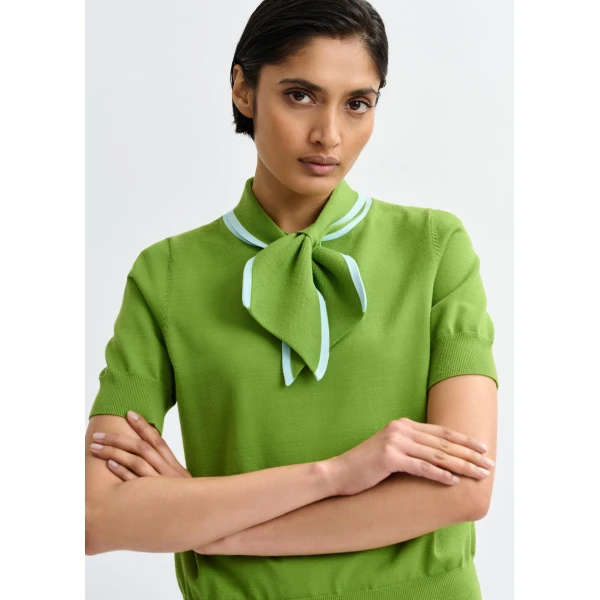 Essentiel Antwerp Green fine-knit polo with light blue scarf-like contrast collar - Essentiel Antwerp Tops - Colorful Belgian Design - Shop at Luxury Shoes 