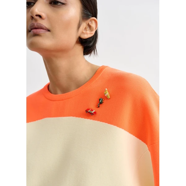 Essentiel Antwerp Off-white and orange two-tone sweater - Essentiel Antwerp Knitwear - Colorful Belgian Design - Shop at Luxury Shoes 