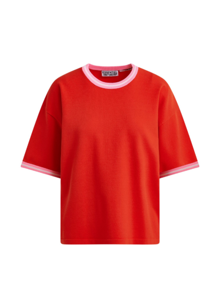 Essentiel Antwerp Red slightly cropped knit T-shirt with pink contrasting trim - Essentiel Antwerp Shirts - Colorful Belgian Design - Shop at Luxury Shoes 