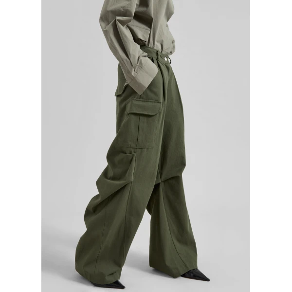 The Frankie Shop Bronte Cargo Pants - Army Green - Oversized Minimalist Pants in Green - Shop at Luxury Shoes 