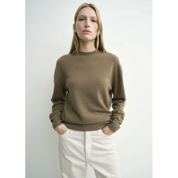 Classic cashmere crew knit hazel - Image 5