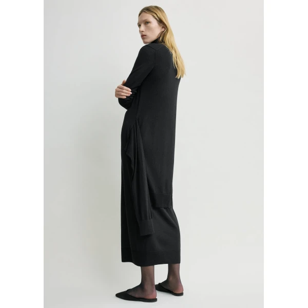 Toteme Dresses with minimalist design at Luxury Shoes 
