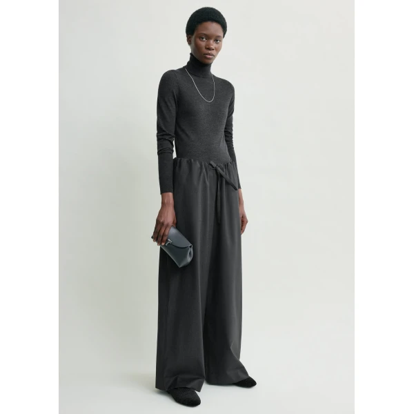 Toteme Pants with minimalist design at Luxury Shoes 