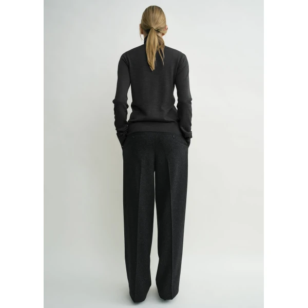 Toteme Knitwear with minimalist design at Luxury Shoes 