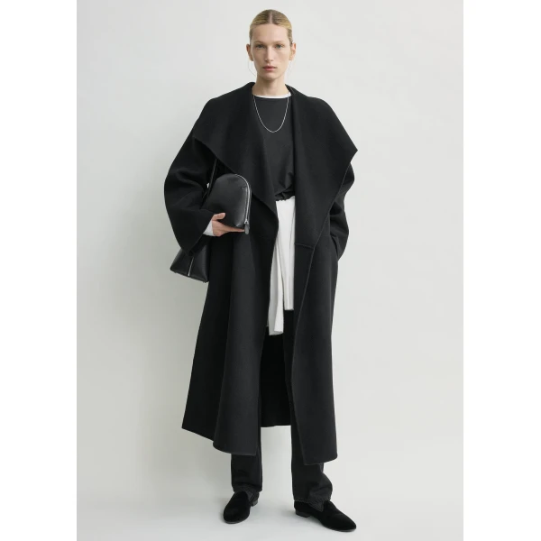 Toteme Coats with minimalist design at Luxury Shoes 