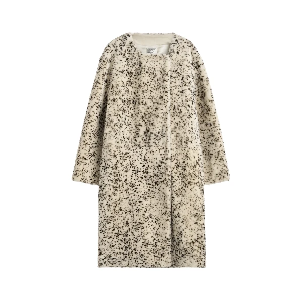 Toteme Coats with minimalist design at Luxury Shoes 