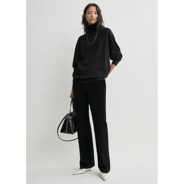 Toteme Pants with minimalist design at Luxury Shoes 