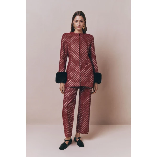 Destree Structured burgundy & gold jacquard long jacket with soft faux fur cuffs - Destree - Graphic Parisian Fashion - Shop at Luxury Shoes 