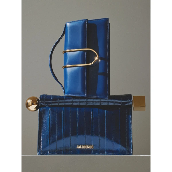 Jacquemus The Rond Carré clutch - Jacquemus Clutch Bags - Le Chiquito Style - Shop at Luxury Shoes 