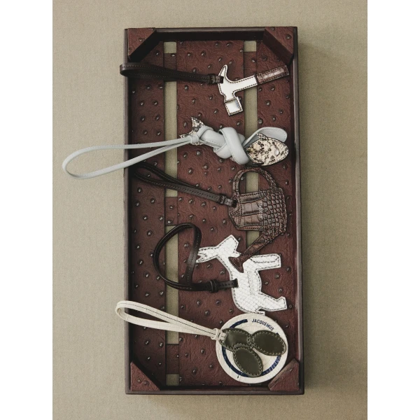 Jacquemus The plate of olives - Jacquemus Totes & Top-Handle Bags - Le Chiquito Style - Shop at Luxury Shoes 