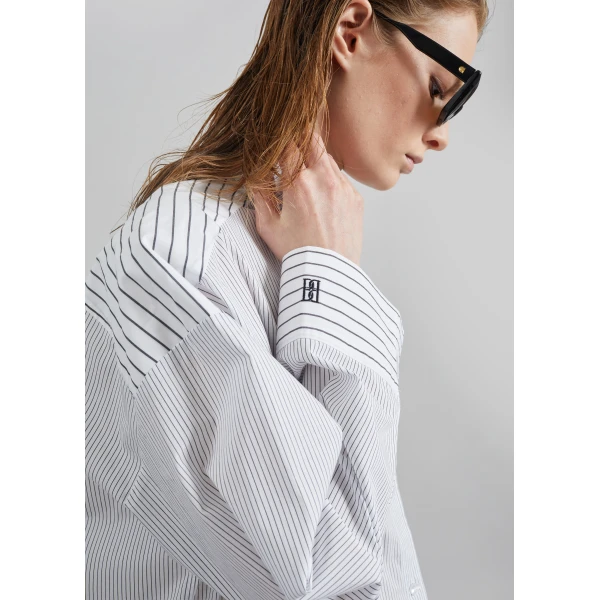 The Frankie Shop By Malene Birger Derris Shirt - White/Black Mix Stripe - Oversized Minimalist Tops in Black - Shop at Luxury Shoes 