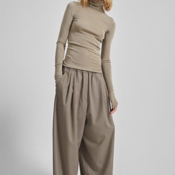 The Frankie Shop Gistel Pleated Pants - Beige Plaid - Oversized Minimalist Pants in Beige - Shop at Luxury Shoes 