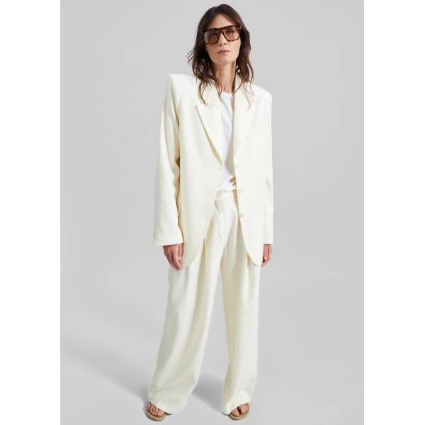 The Frankie Shop Halser Oversized Blazer - Ivory - Oversized Minimalist Jackets in Ivory - Shop at Luxury Shoes 