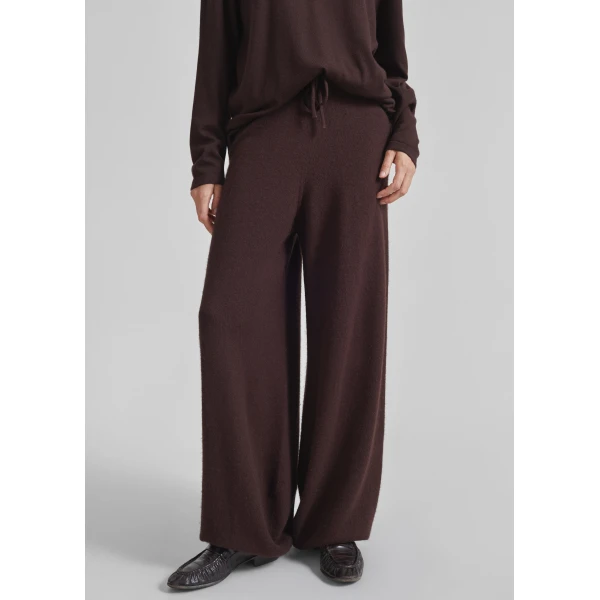 The Frankie Shop Kladno Knit Joggers - Brown - Oversized Minimalist Pants in Brown - Shop at Luxury Shoes 